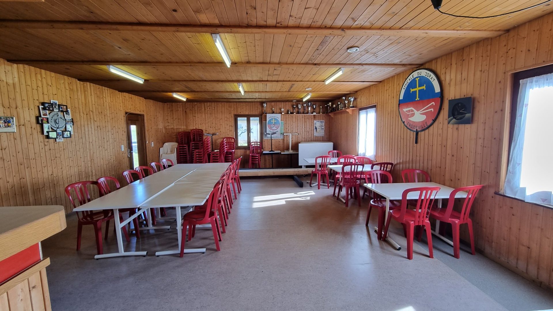 Salle principale du Club House de La Boule du Jorat