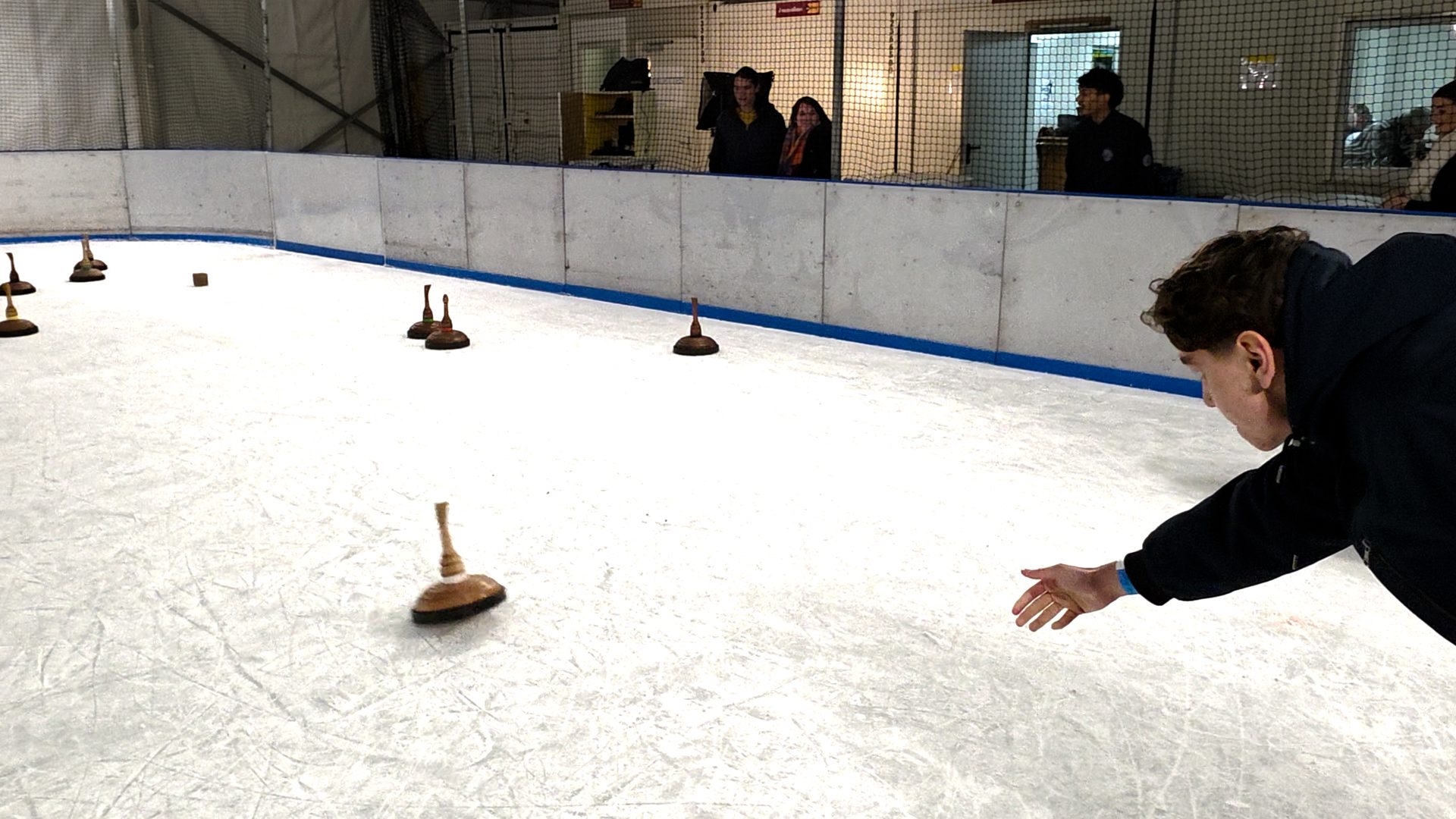 Tenue de la patinoire de Froideville, 15 novembre 2025